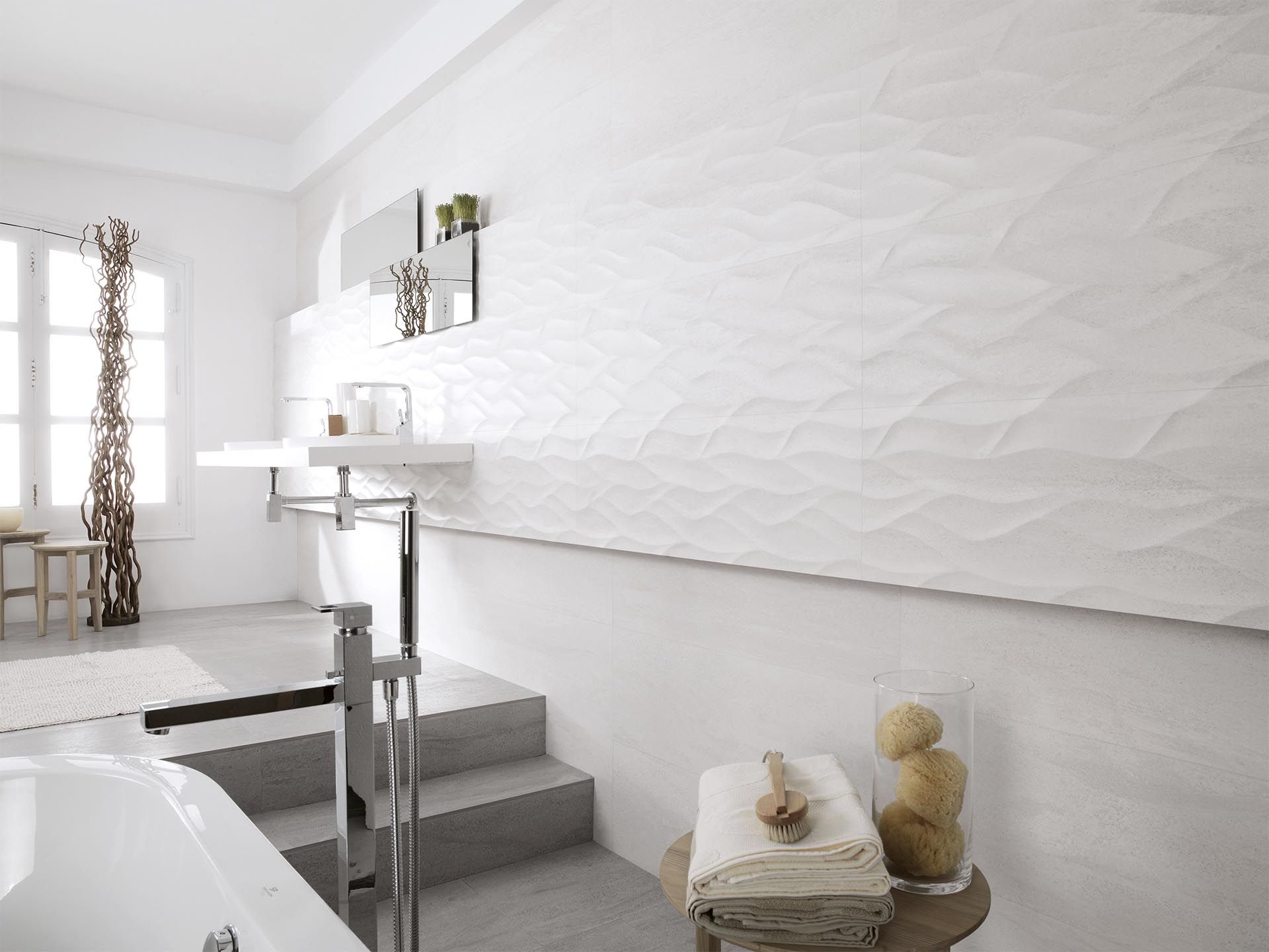 Porcelanosa Madagascar Blanco 33.3 x 100cm