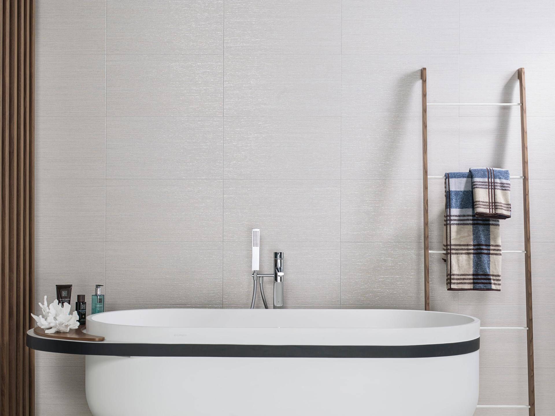 Porcelanosa Japan Blanco 33.3 x 59.2cm