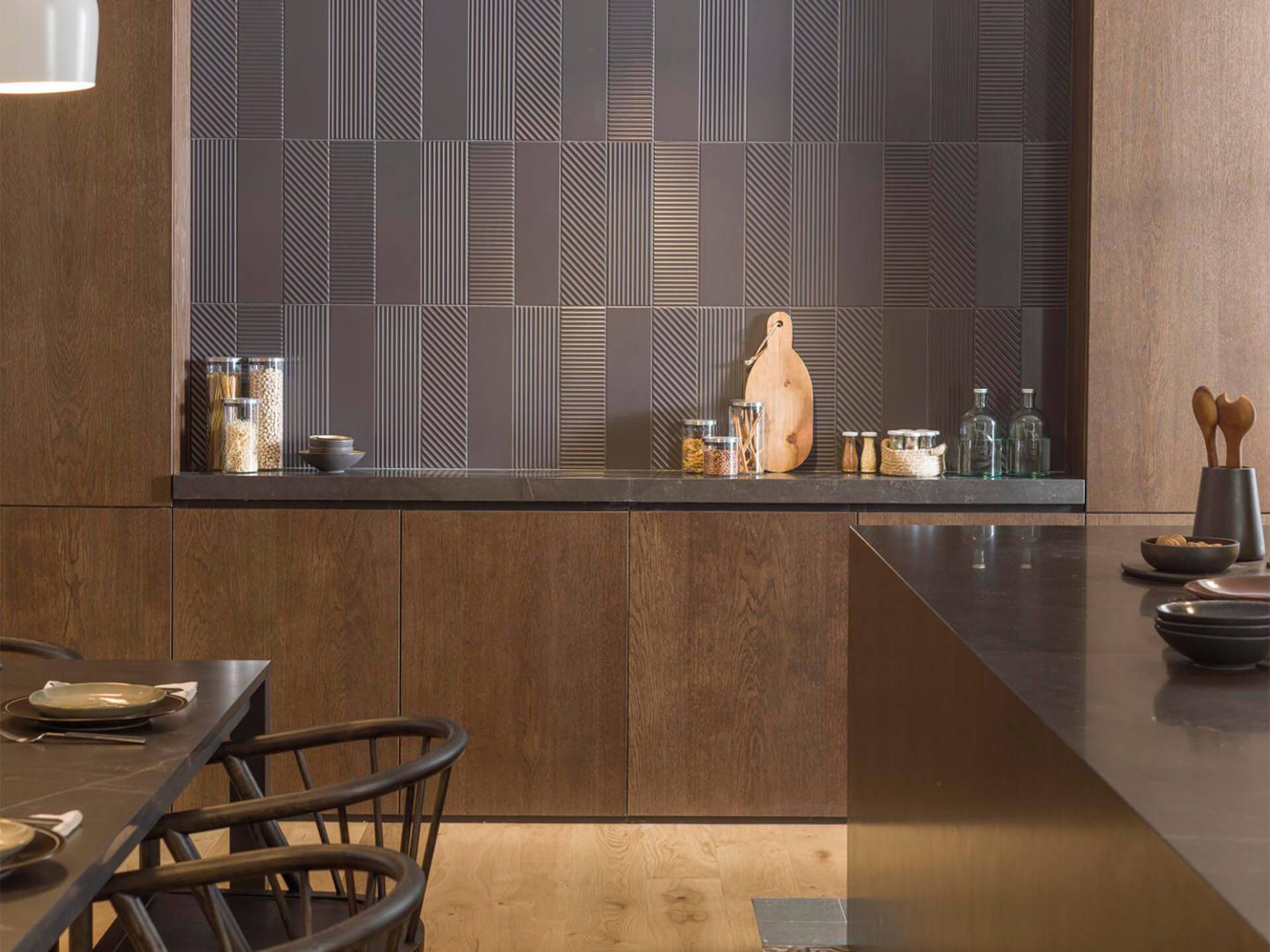 Porcelanosa Trend H Dark 12.3×44.3cm
