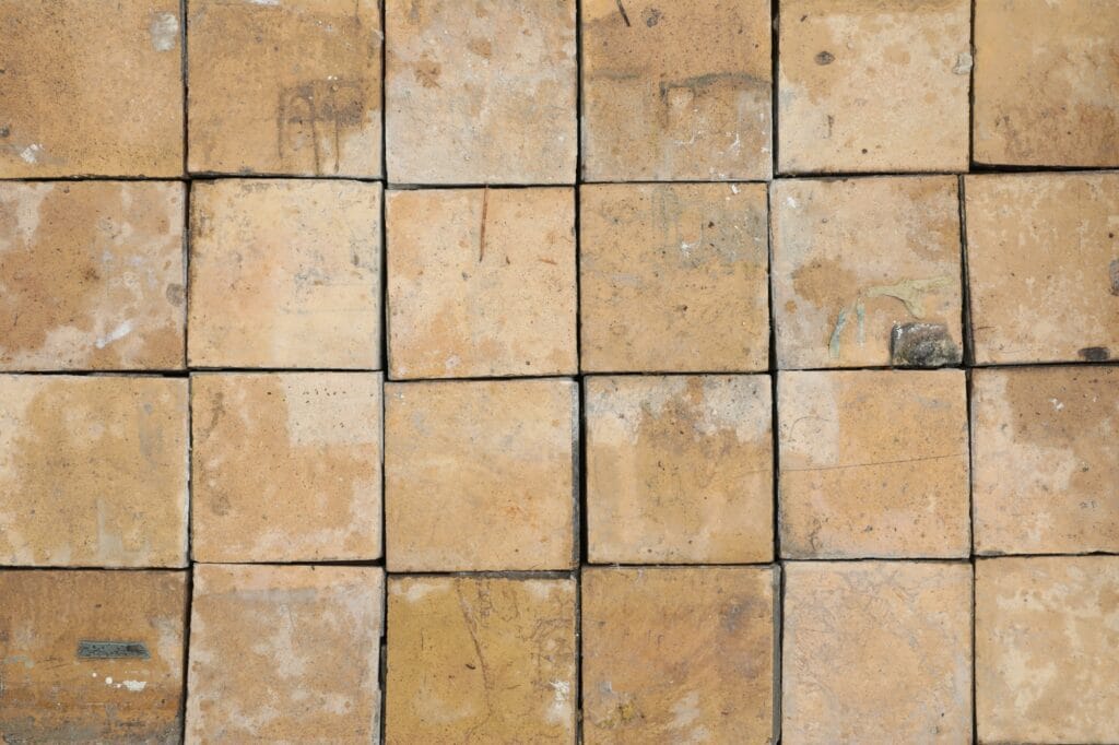 Handmade Buff Quarry Tile 1 RPAV 0064 1024x682